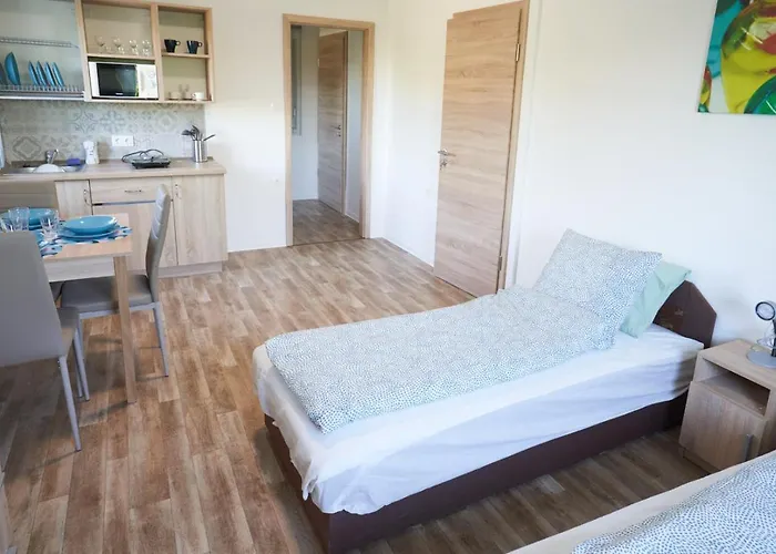 Lägenhetshotell Thermal - Em 3*